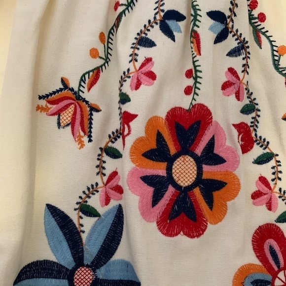 Embroidery  dress - Picture 2 of 6